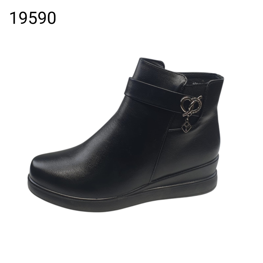 بوت 19590 37-41 اسود A6